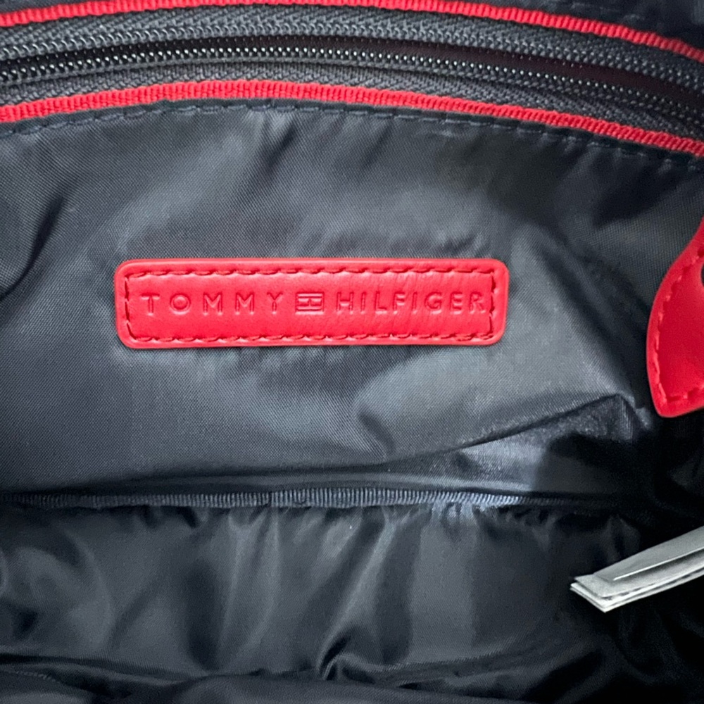 Tommy Hilfiger Red Quilted Crossbody Bag - Picture 4 of 4